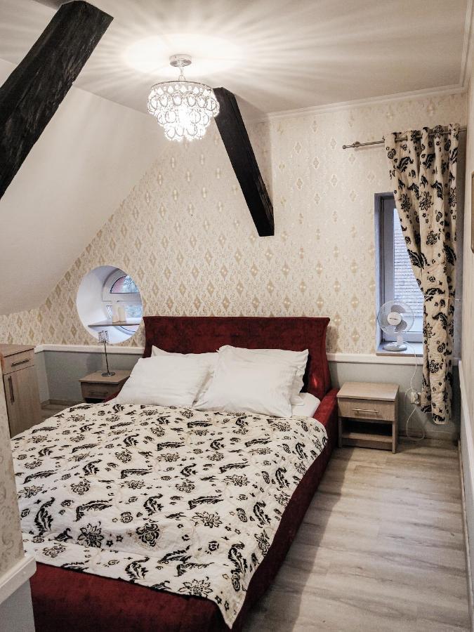 Hotel Dom Weselny Pod Kasztanem Luban Exteriér fotografie